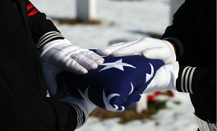 funeral-flag-military.png