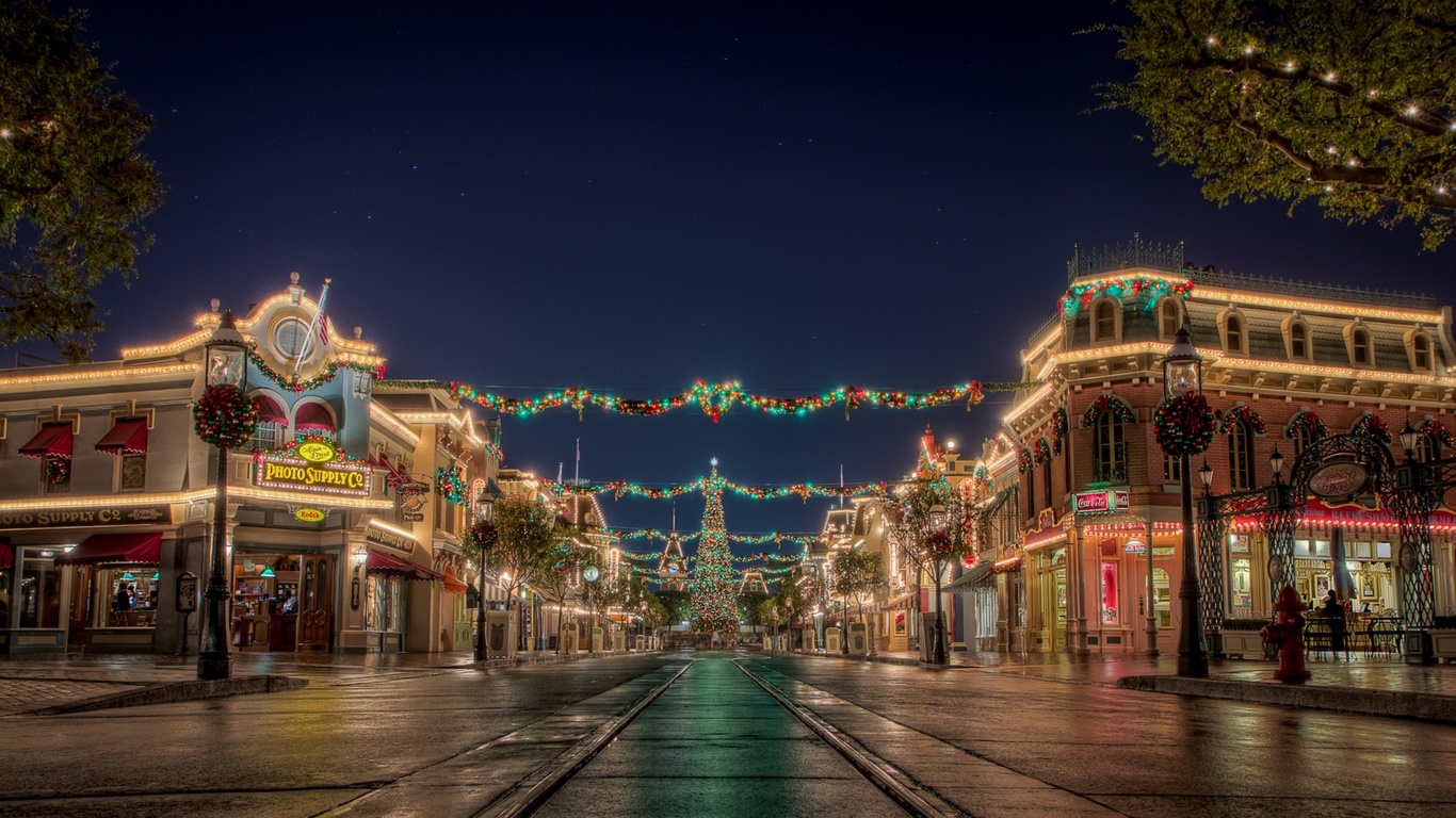 1366x768-the-christmas-village-wallpaper-download.jpg