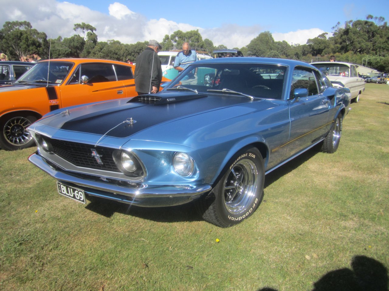 1969_Ford_Mustang_Mach_1_Sportsroof-1.jpg