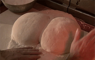2BSqMC8JEEeK4.gif