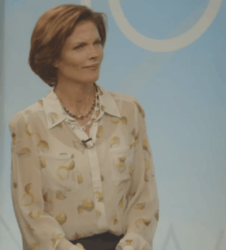 3oEjHYiGlUMKKx27cY.gif
