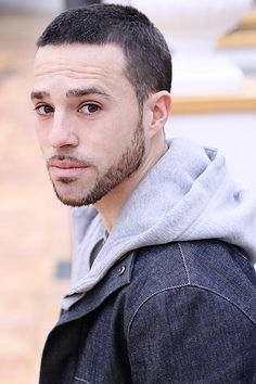 7ca8f77823122404a5054cd09cf80852--beard-styles-hair-styles.jpg