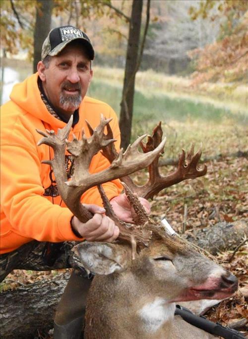 after_taking_down_51_point_buck_illinois_hunter_sets_sights_national_mark_1_636796176209002189.jpg