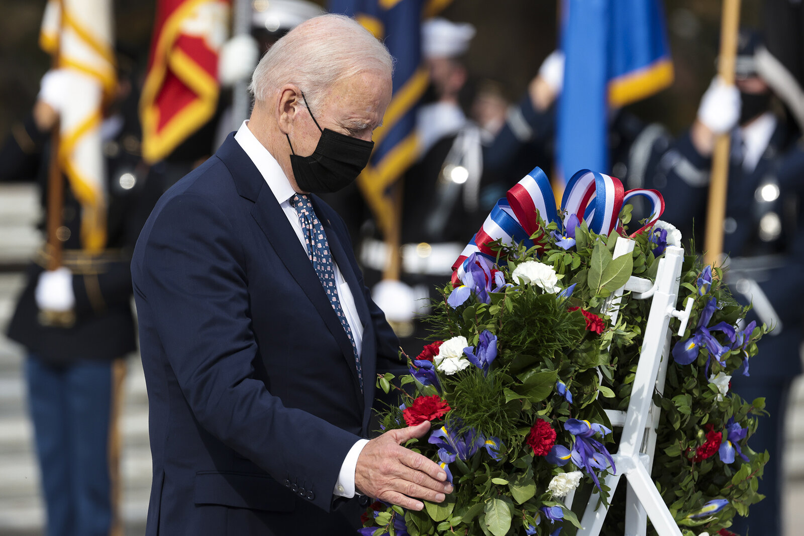 biden-arlington-cemetery-veterans-day-02.jpg