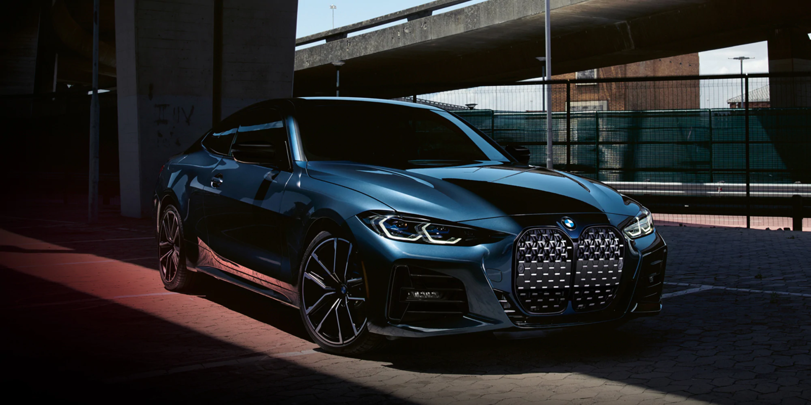 BMW-MY21-4Series-Coupe-DetailPage-Core-Feature-1-Desktop.png