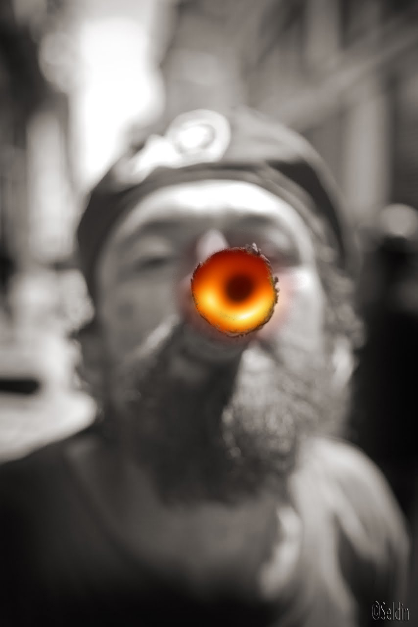 Che Joint Black Hole.jpg