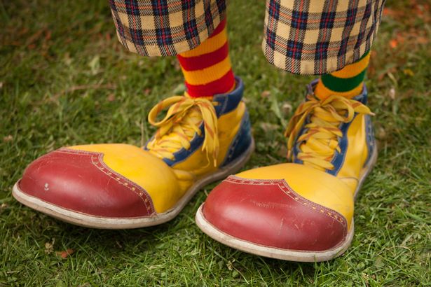 Clown-shoes.jpg