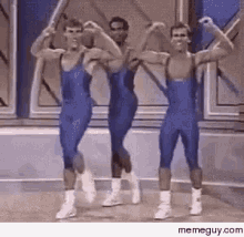 DC528A10-48F6-4DAE-BAC4-DA034C5A6537.gif