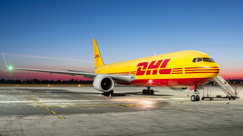 DHL 767-300 Twin Jet.jpg