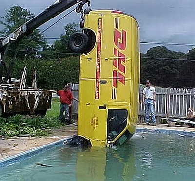 DHL sucks.jpg