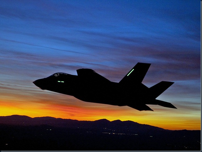 f22 night flight 1.jpg