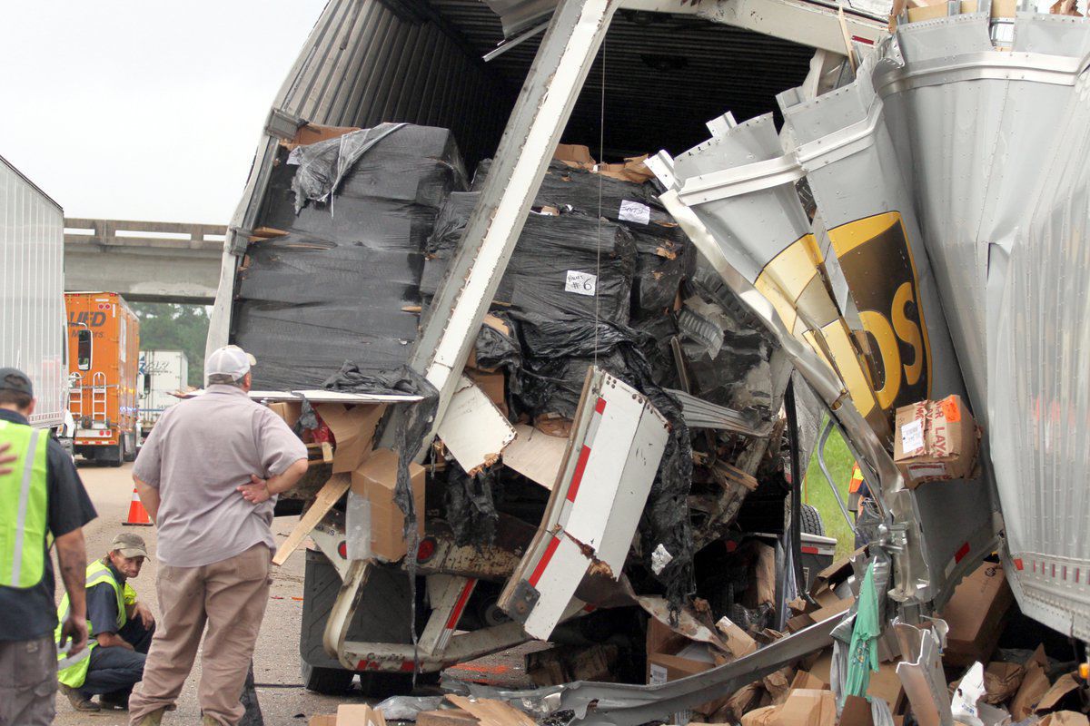Feeder wreck in MS-2.jpg