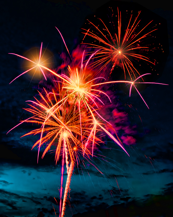 Fireworks at dusk_6360_addBurst_web.jpg