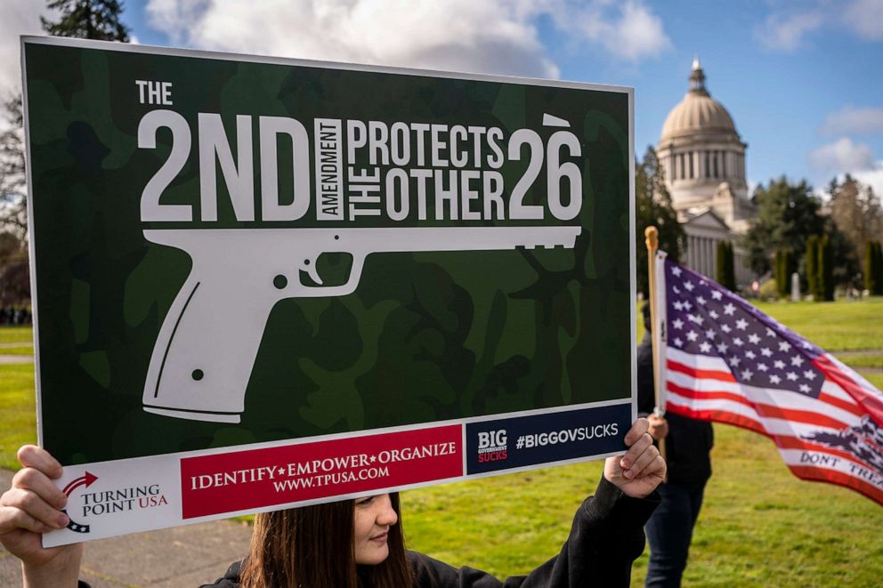 guns-3-gty-er-210914_1631644474811_hpEmbed_3x2_992.jpg
