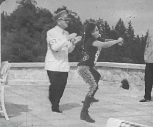 He+got+the+moves+he+looks+happy_c94136_4799972.gif
