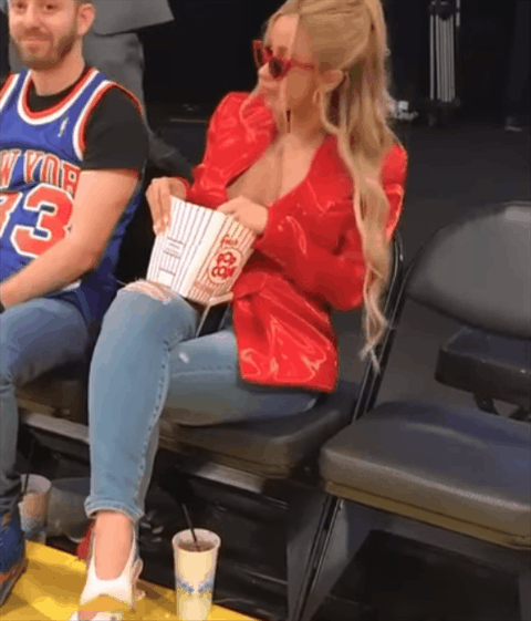 IPsfIZxtsycSFRVvD4.gif