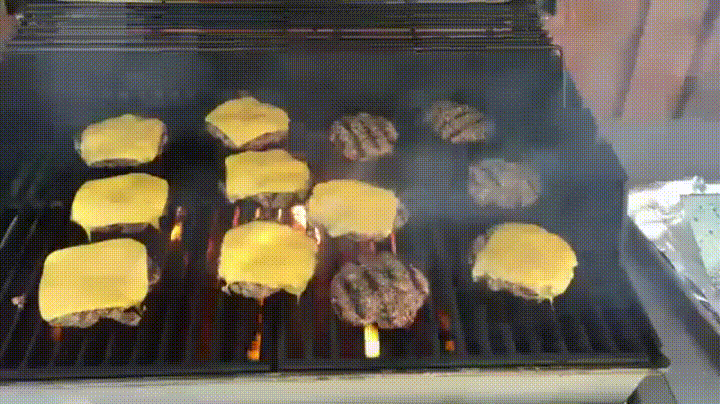 iZQQFc26QcAEw.gif