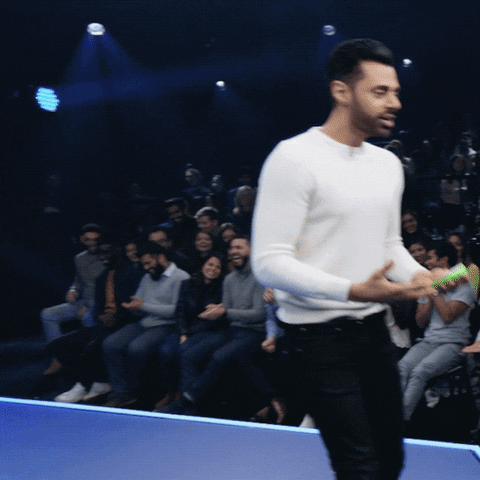 kFNurmoEe2QpjESEcy.gif