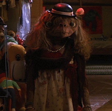 la-toya-jackson-looks-like-et.jpg