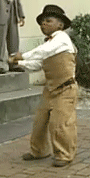 LENxp0Wzj8Txm.gif