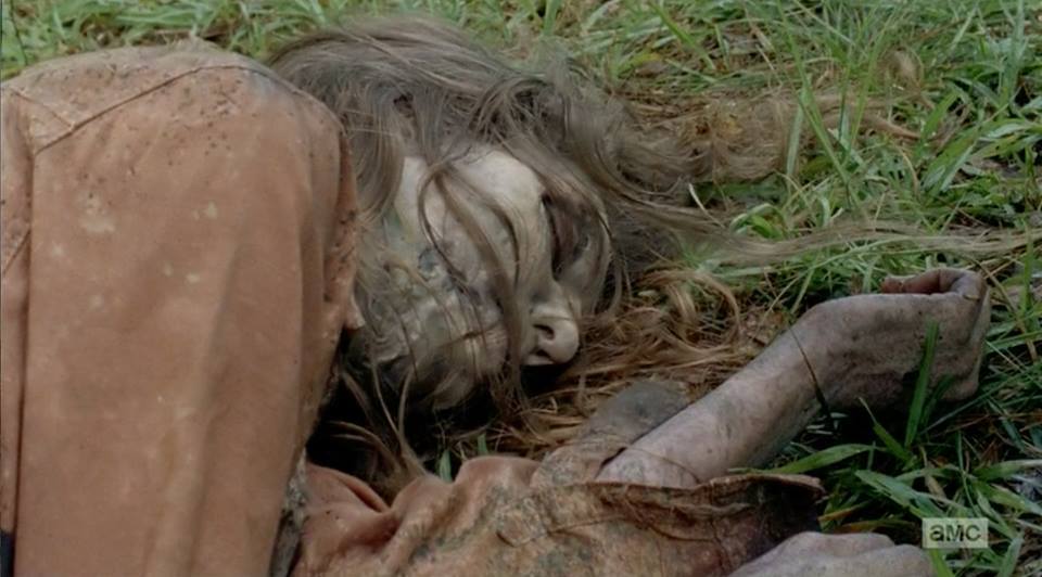 lizwalkeron ground.jpg