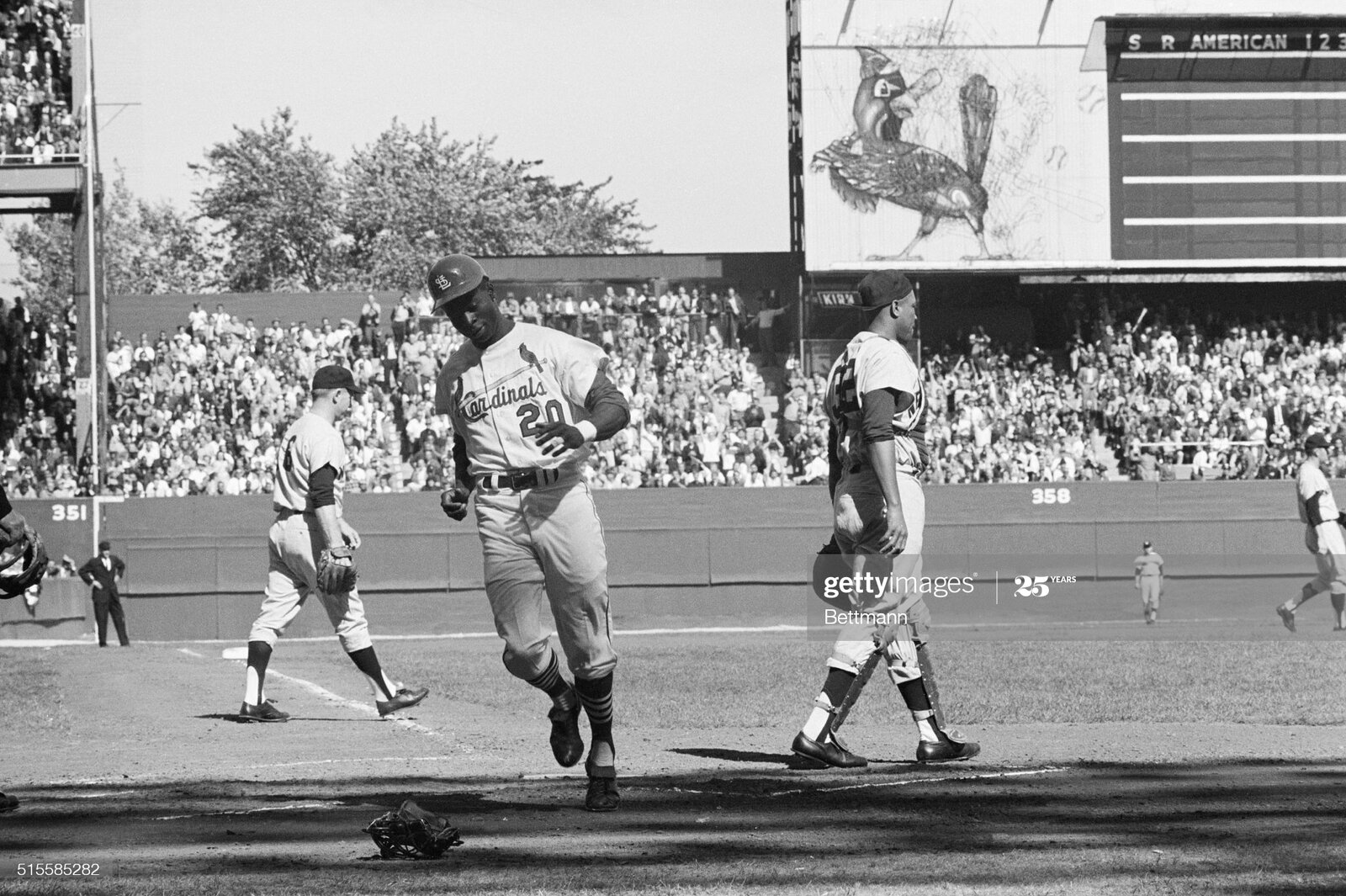 lou brock 64 world series.jpg