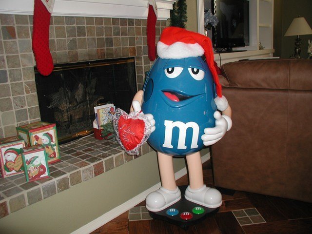 M and M Santa.JPG