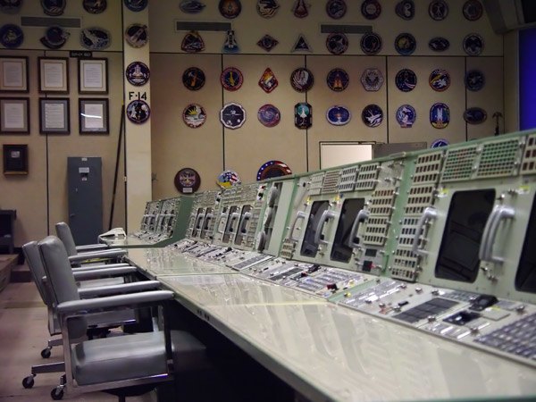 nasa-mission-control-1a.jpg