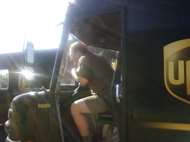 no 3 pt seatbelt.jpg