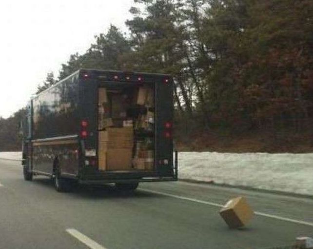 packagecaropenreardoor.jpg