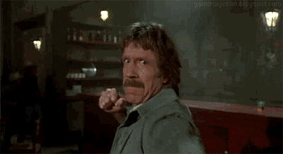 Punch Chuck Norris.gif