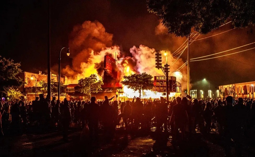 riot minnesota.jpg