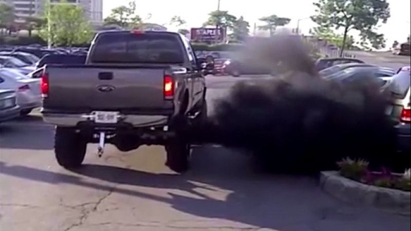 rolling-coal-parking-lot-friend-150.jpg