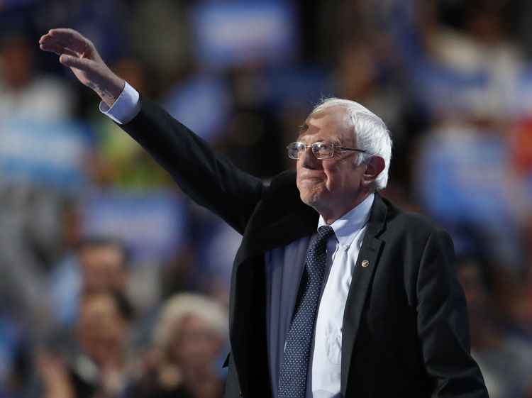 sanders nazi salute.jpg