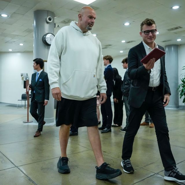 sen-john-fetterman-walks-through-the-senate-subway-on-his-news-photo-1695077005.jpg