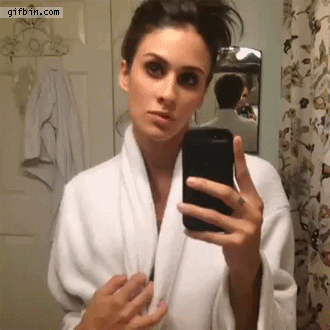Sexy+selfie_8236a3_5422414.gif