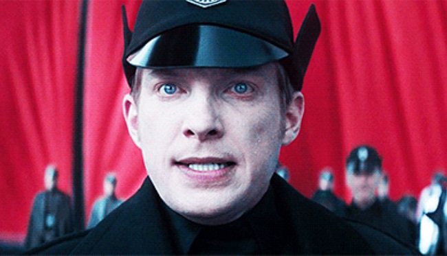 star-wars-the-force-awakens-general-hux-02_disney-cropped.jpg