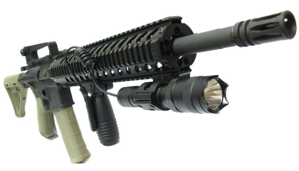 tactical-flashlight-rail-mount-ar-15-rifle-shotgun-01_1024x1024.jpeg