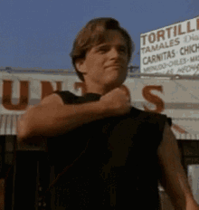 tenor (26).gif