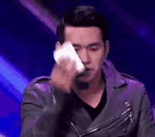 tenor-4.gif