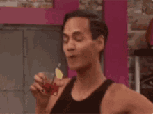 tenor (63).gif