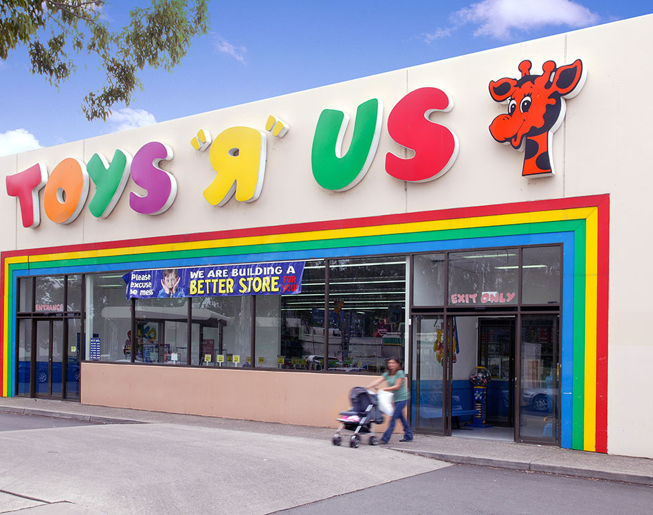 toys_r_us_01.jpg