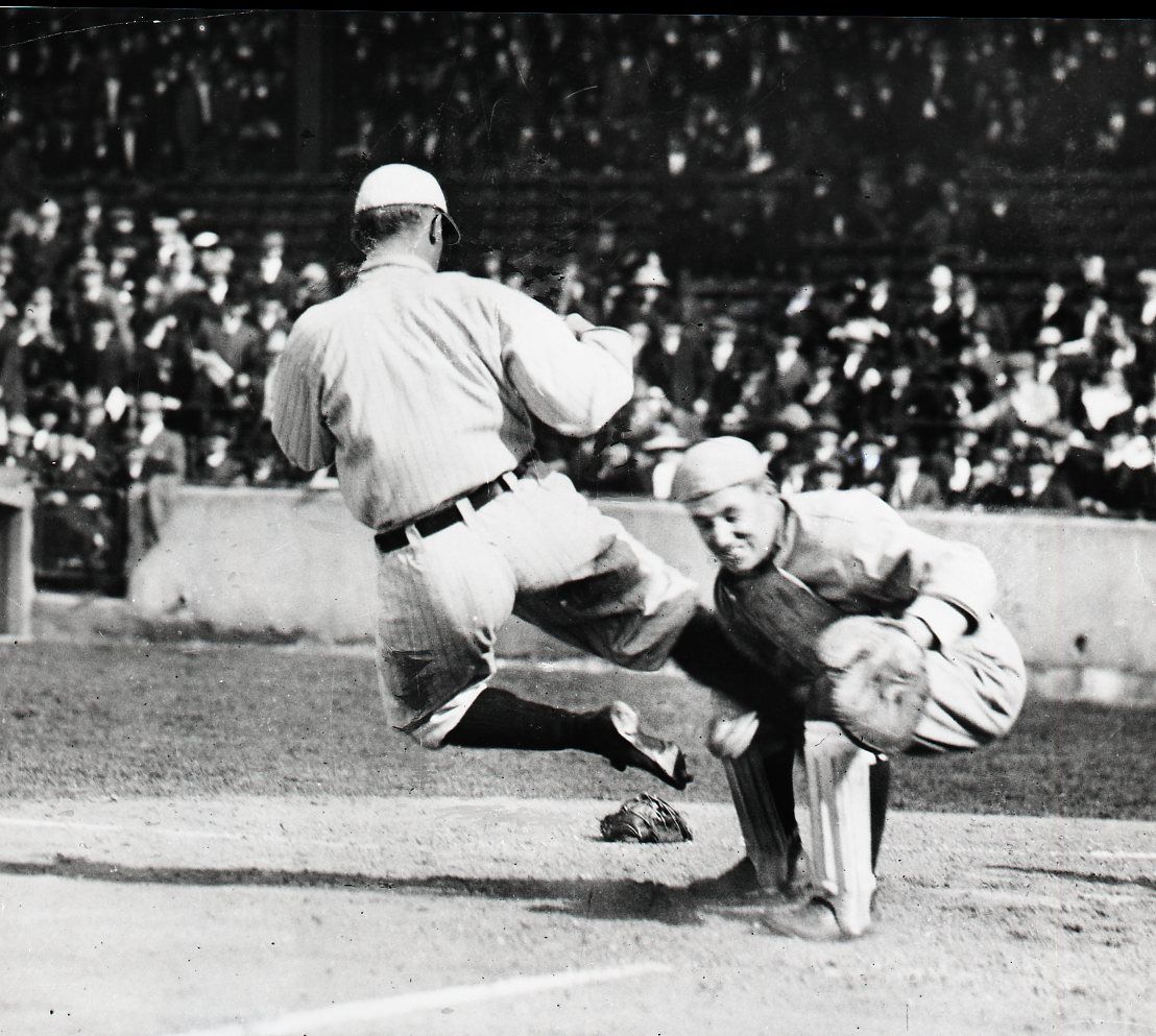 Ty Cobb sliding into home1920.jpg