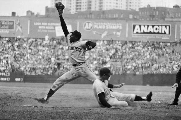 willie mccovey 62 world series.jpg