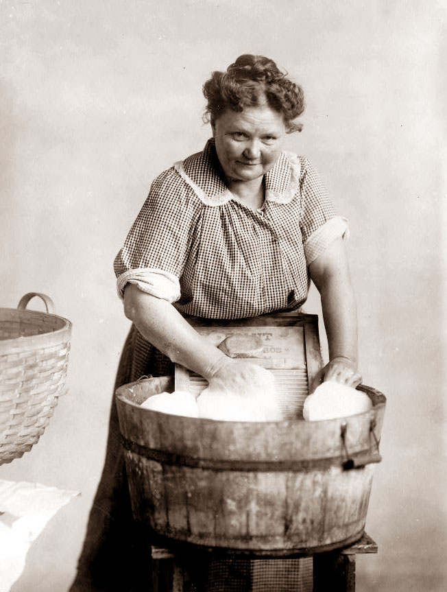 Woman-wash-tub.jpg