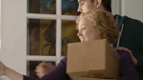xUNd9KyYGAILrRYAvu.gif