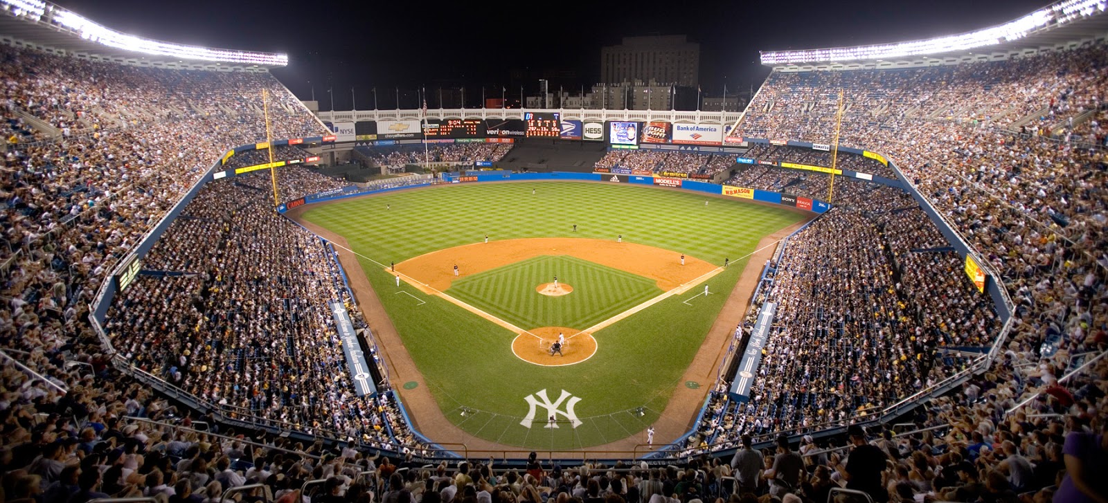 yankee stadium capacity.jpg
