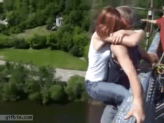 1385573924_risky_tandem_bungee_jumping.gif