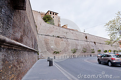 vatican-walls-28020107.jpg
