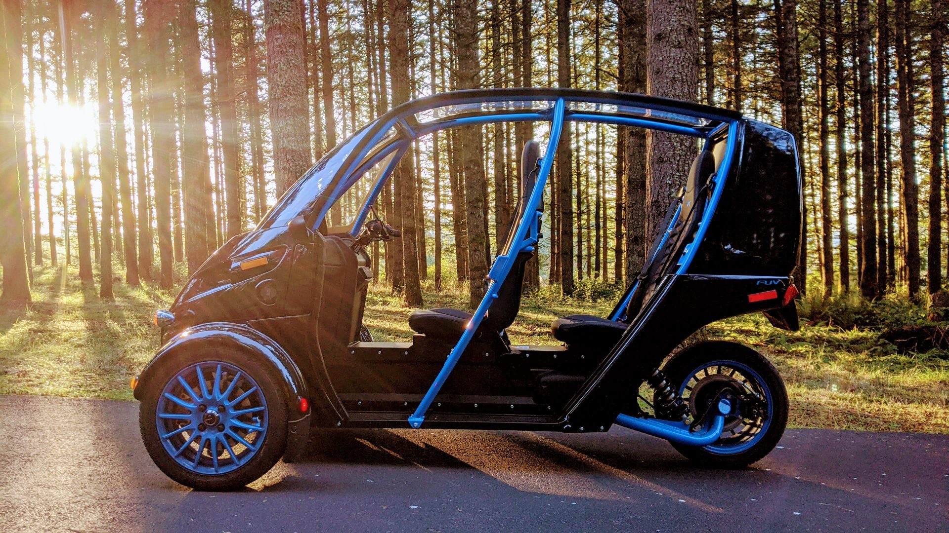 www.arcimoto.com